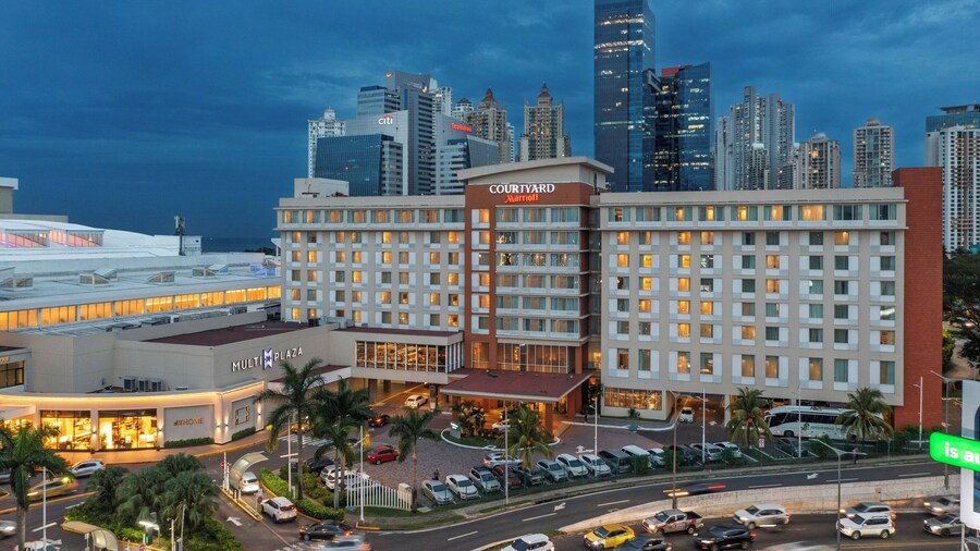 Courtyard by Marriott Panama Multiplaza Mall