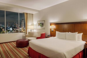 Superior Room, 1 King Bed with Sofa bed | Premium bedding, down comforters, minibar, in-room safe - Courtyard by Marriott Panama Multiplaza Mall (Panama City)