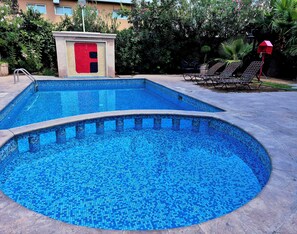 Outdoor pool - Fiesta Inn Nogales (Nogales)
