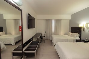 In-room safe, desk, iron/ironing board, free cots/infant beds - Fiesta Inn Nogales (Nogales)