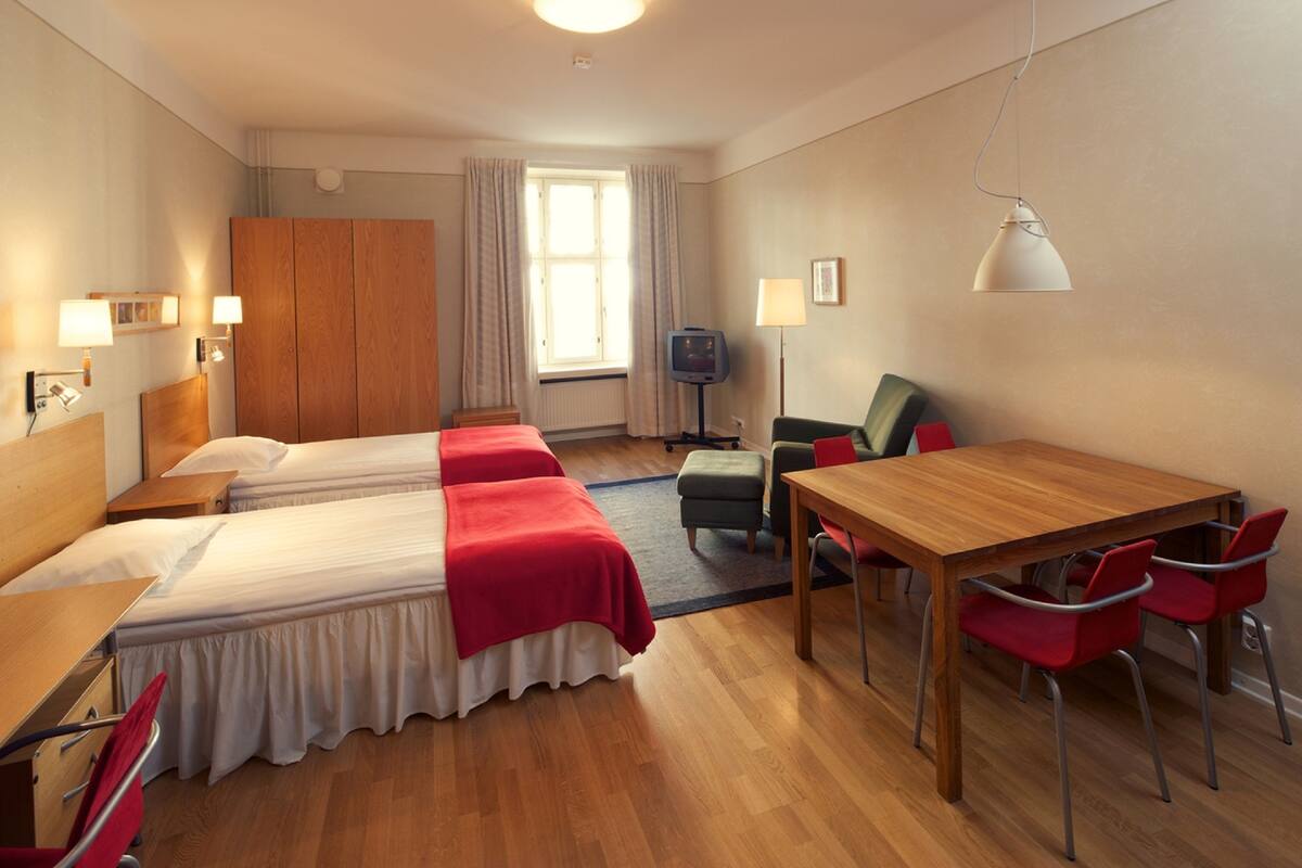 مكتب وأسرّة أطفال/رضّع وأسرّة قابلة للطي وواي فاي مجانًا