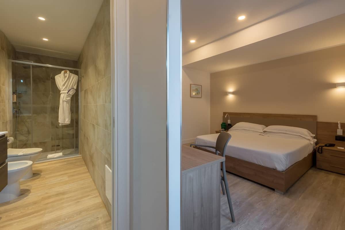 Depéndance matrimoniale in annex building a 90 metri dall'hotel | Premium bedding, minibar, in-room safe, desk