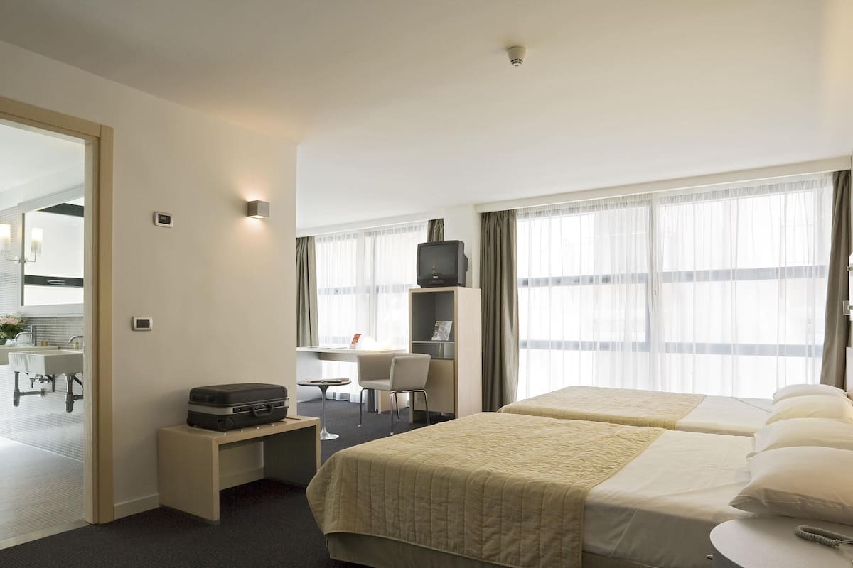 Superior Double Room, 2 Double Beds | Premium bedding, minibar, in-room safe, desk