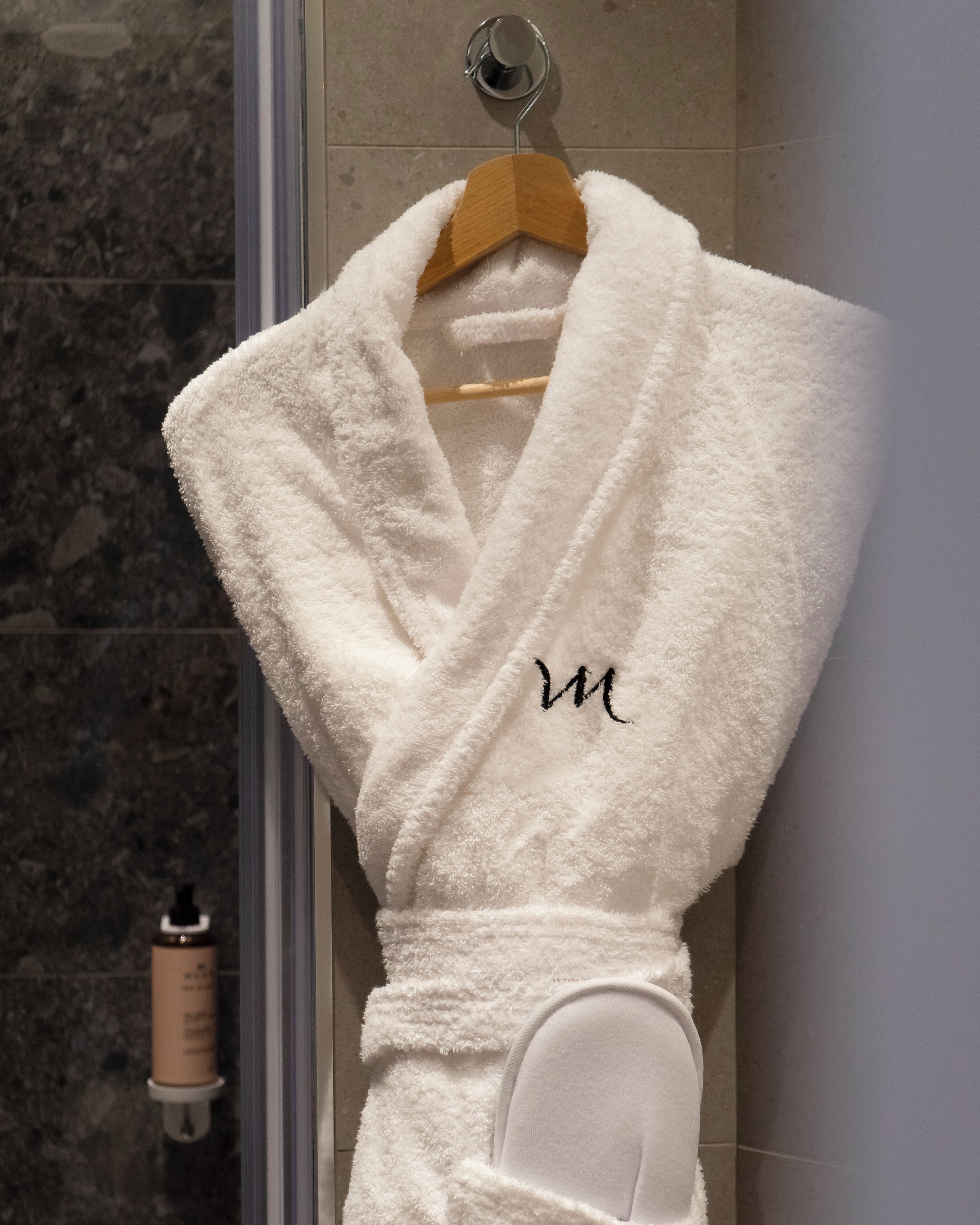 deluxe room, 1 king bed, balcony | bathroom | eco-friendly toiletries, hair dryer, bidet, towels