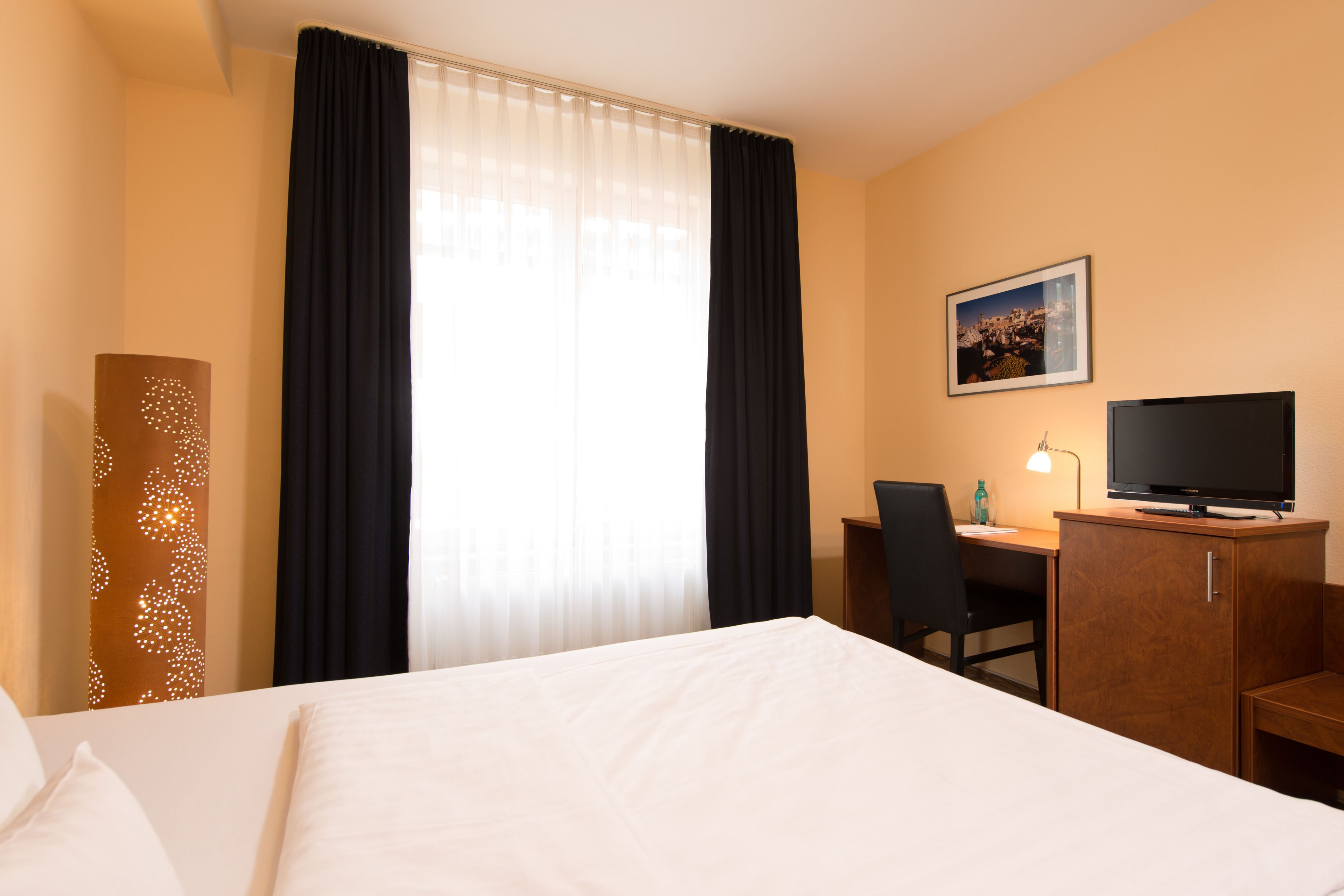 business single room | 1 bedroom, hypo-allergenic bedding, in-room safe, desk