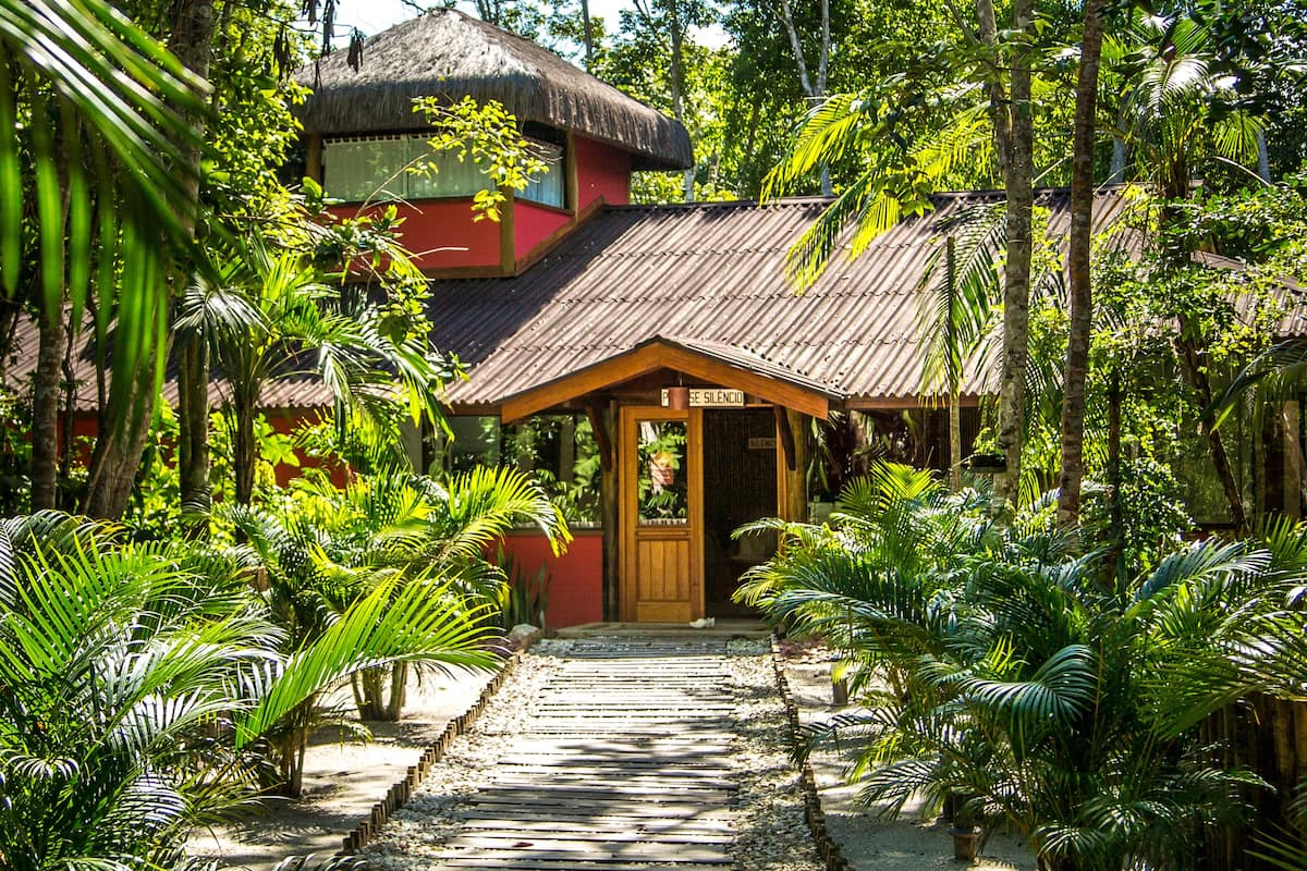 turkish bath/hammam, body treatments, facials, manicures and pedicures