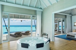 Water Suite | Baño | Regadera, regadera tipo lluvia, amenidades de baño gratuitas 