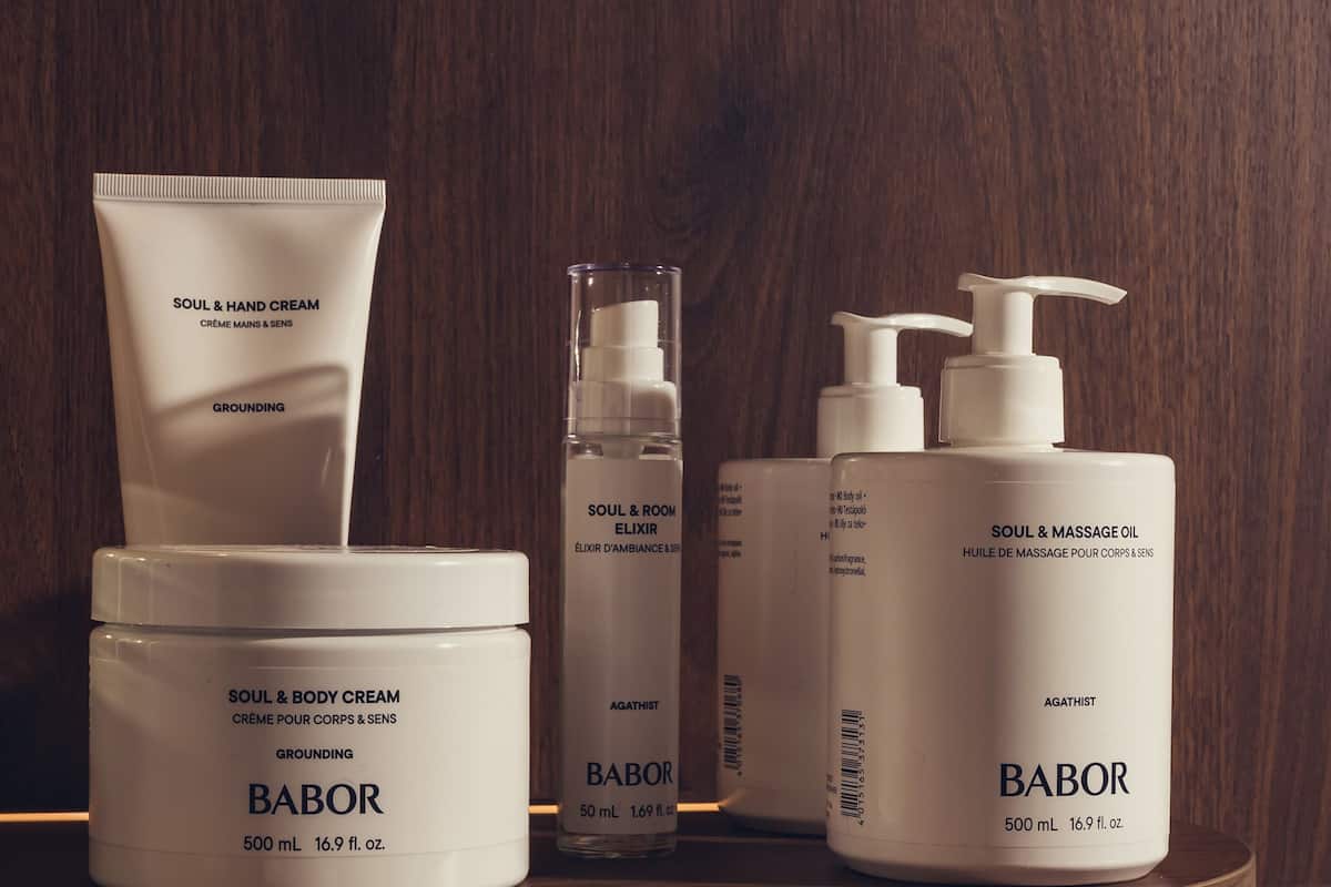 couples treatment room(s), sauna, steam room, body treatments