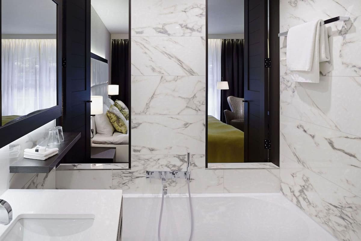 minibar, in-room safe, desk, iron/ironing board