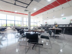 Breakfast, lunch and dinner served - Hotel Casa Real Celaya (Celaya)