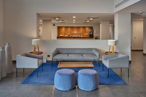 TV - City Express by Marriott Irapuato (Irapuato)