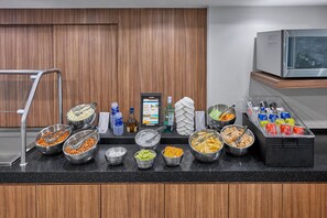 Desayuno continental incluido todos los días 
