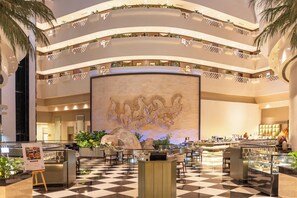 2 restoran, melayani sarapan 