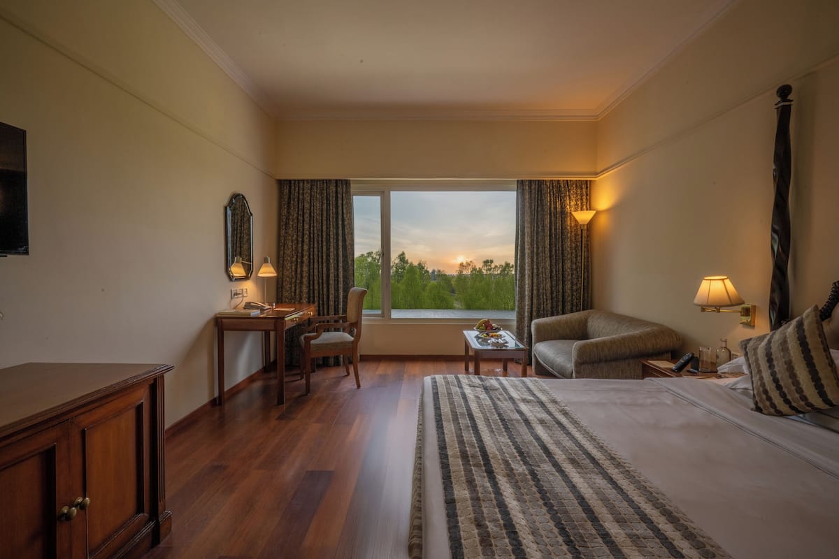 Deluxe King | 1 soverom, sengetøy av topp kvalitet og memory foam-senger