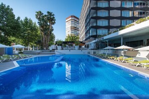 Indoor pool, seasonal outdoor pool