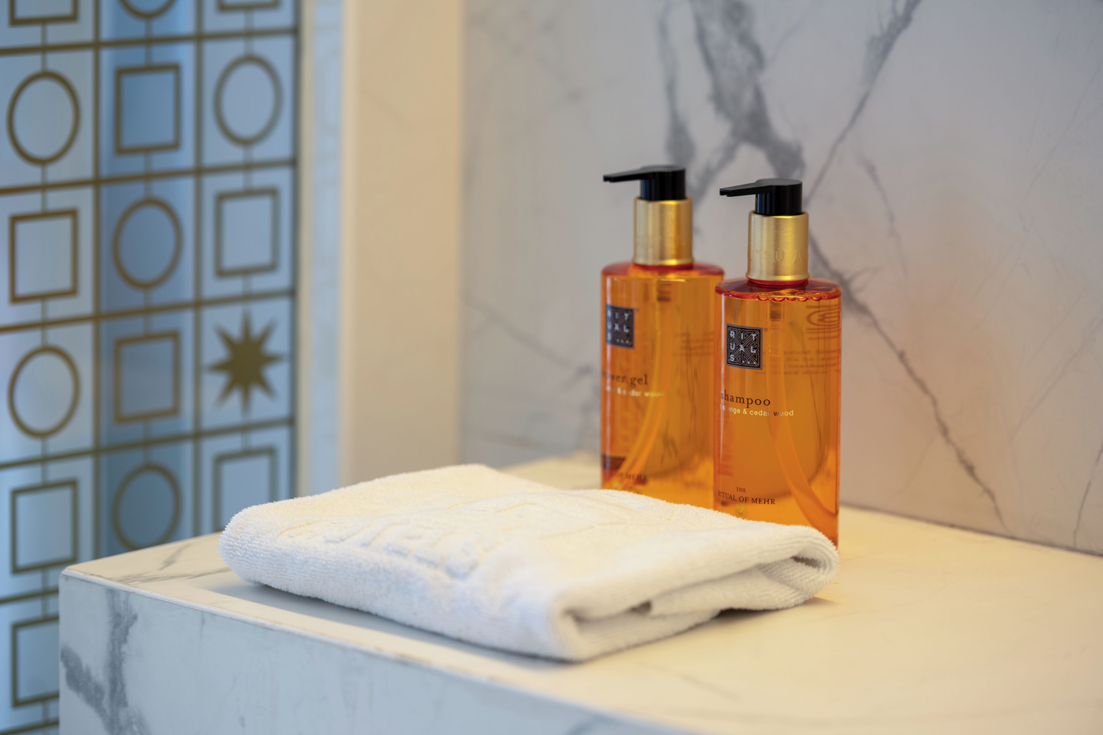 deluxe room, balcony | 2 bedrooms, minibar, in-room safe, individually decorated