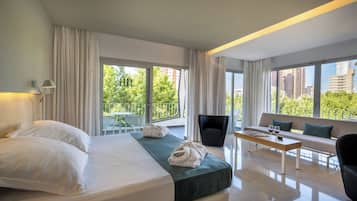 Deluxe Room, Balcony | Balcony view