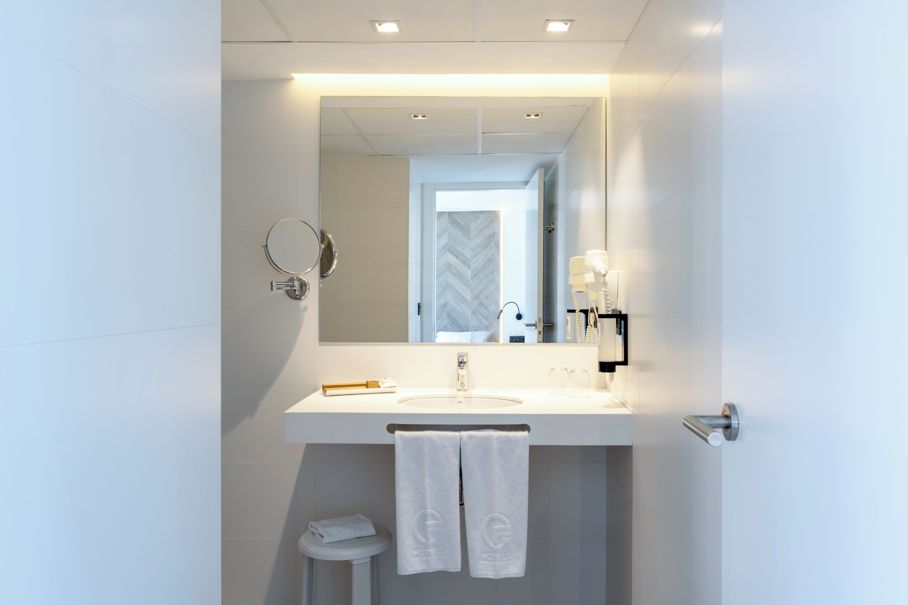 city double room | 2 bedrooms, minibar, in-room safe, individually decorated