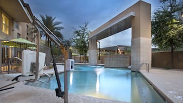 Outdoor pool, pool loungers