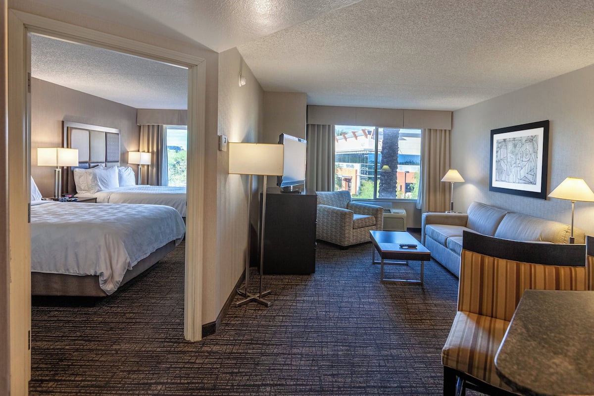 Suite, 1 Bedroom | Premium bedding, pillowtop beds, in-room safe, desk