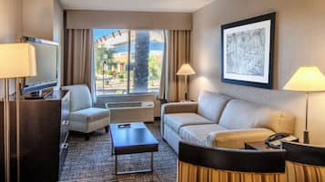 Suite, 1 habitación, tina para personas con discapacidad (Mobility) | Ropa de cama de alta calidad y camas con pillow-top