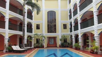 Indoor pool, outdoor pool