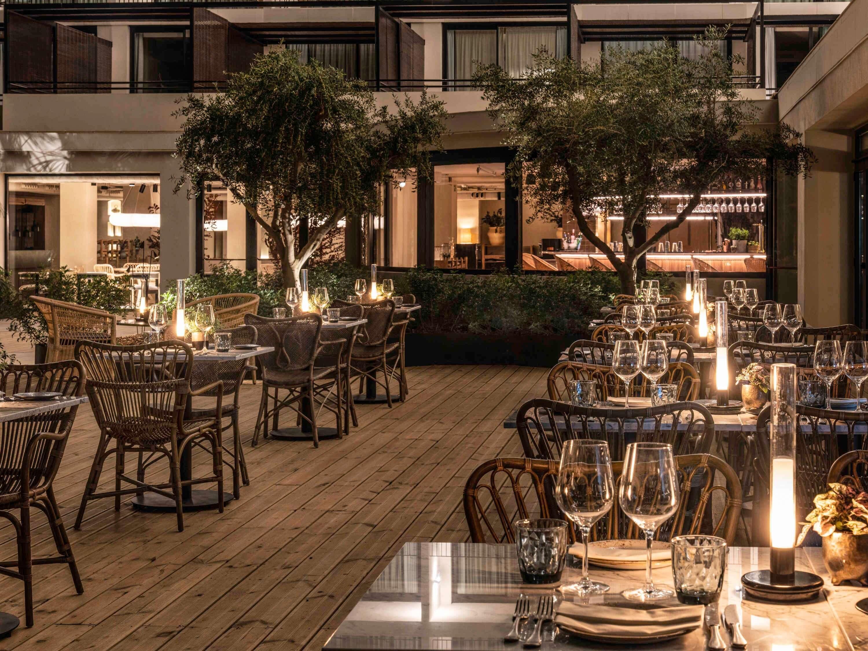 S'hi serveixen dinars, sopars i plats de cuina mediterrània 