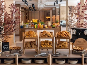 Daily English breakfast for a fee - Mercure Benidorm (Benidorm)