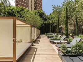 Svit - terrass - havsutsikt | Allergitestade sängkläder, duntäcken, memory foam-madrasser och minibar