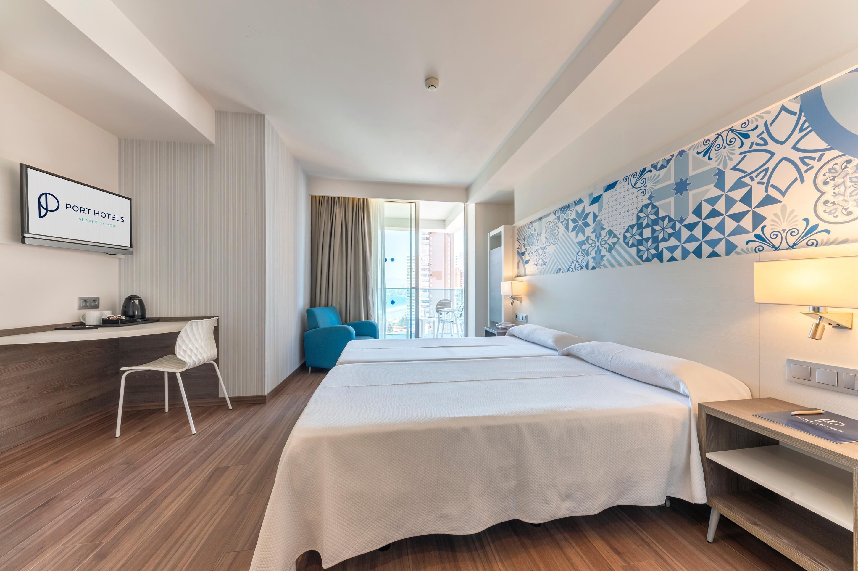 Minibar, blackout curtains, soundproofing, free WiFi