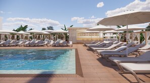 Una piscina al aire libre (de 09:00 a 20:00), sombrillas, tumbonas