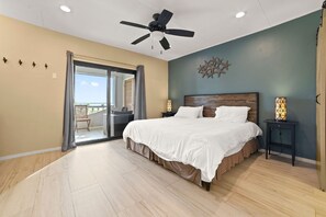 Apartment, 2 Bedrooms, Ocean View | In-room safe, individually decorated, individually furnished