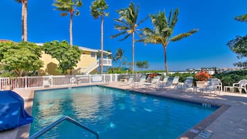 Outdoor pool, pool umbrellas