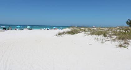 Tradewinds Beach Resort