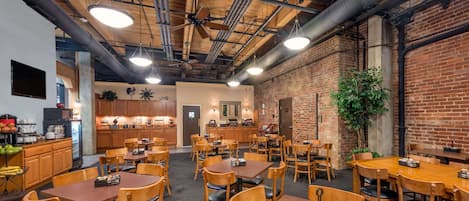 Daily full breakfast for a fee