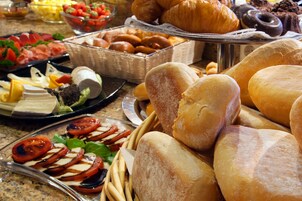 Daily buffet breakfast (EUR 14.50 per person)