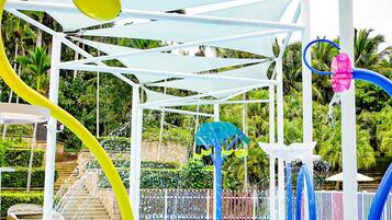 3 outdoor pools, pool umbrellas