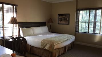 Individually decorated, desk, iron/ironing board, free WiFi