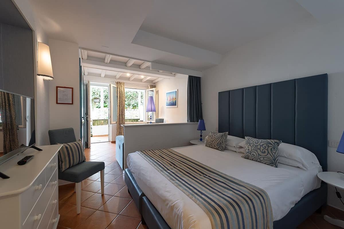 Basic Triple Room