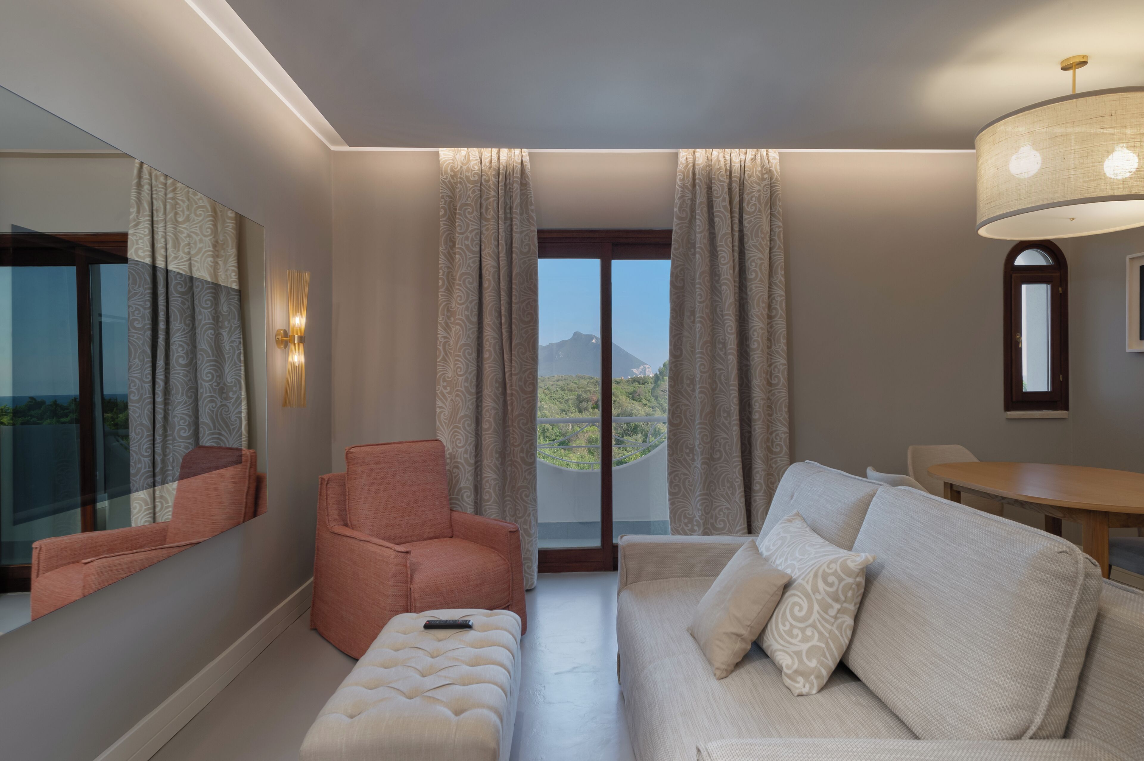 suite, edificio separato | 1 bedroom, minibar, in-room safe, desk