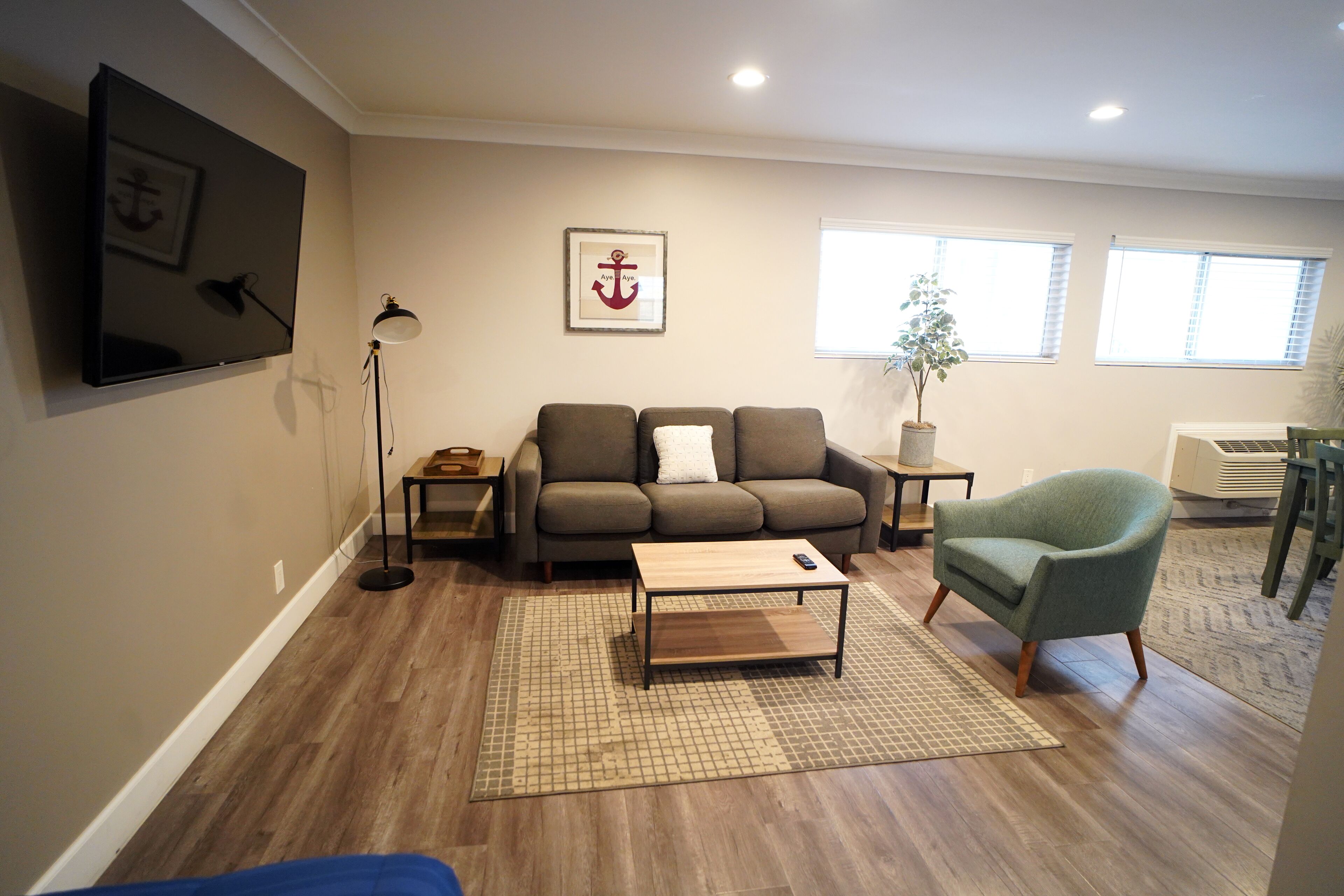 Photo - Anaheim Executive Inn & Suites