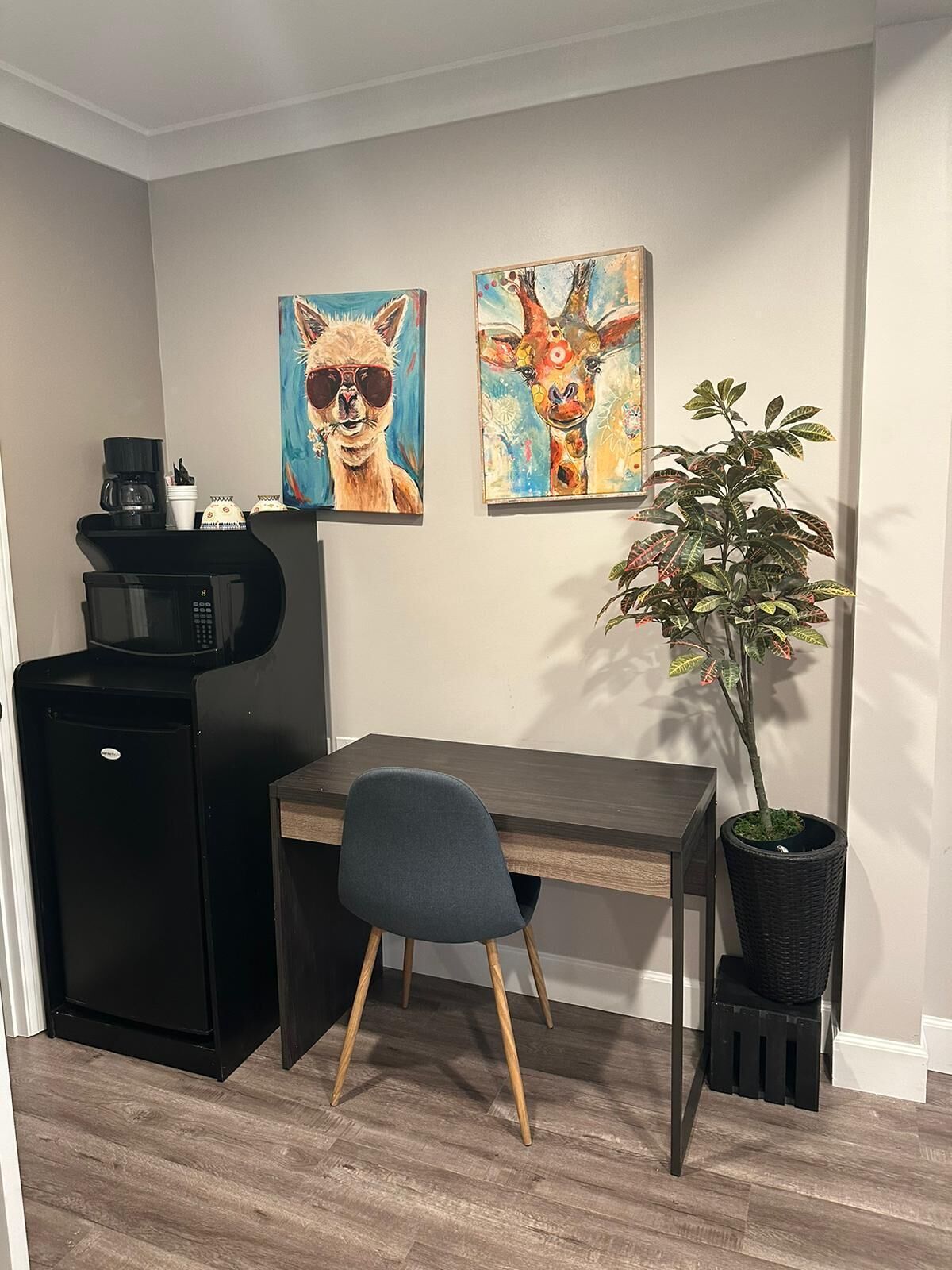 Photo - Anaheim Executive Inn & Suites