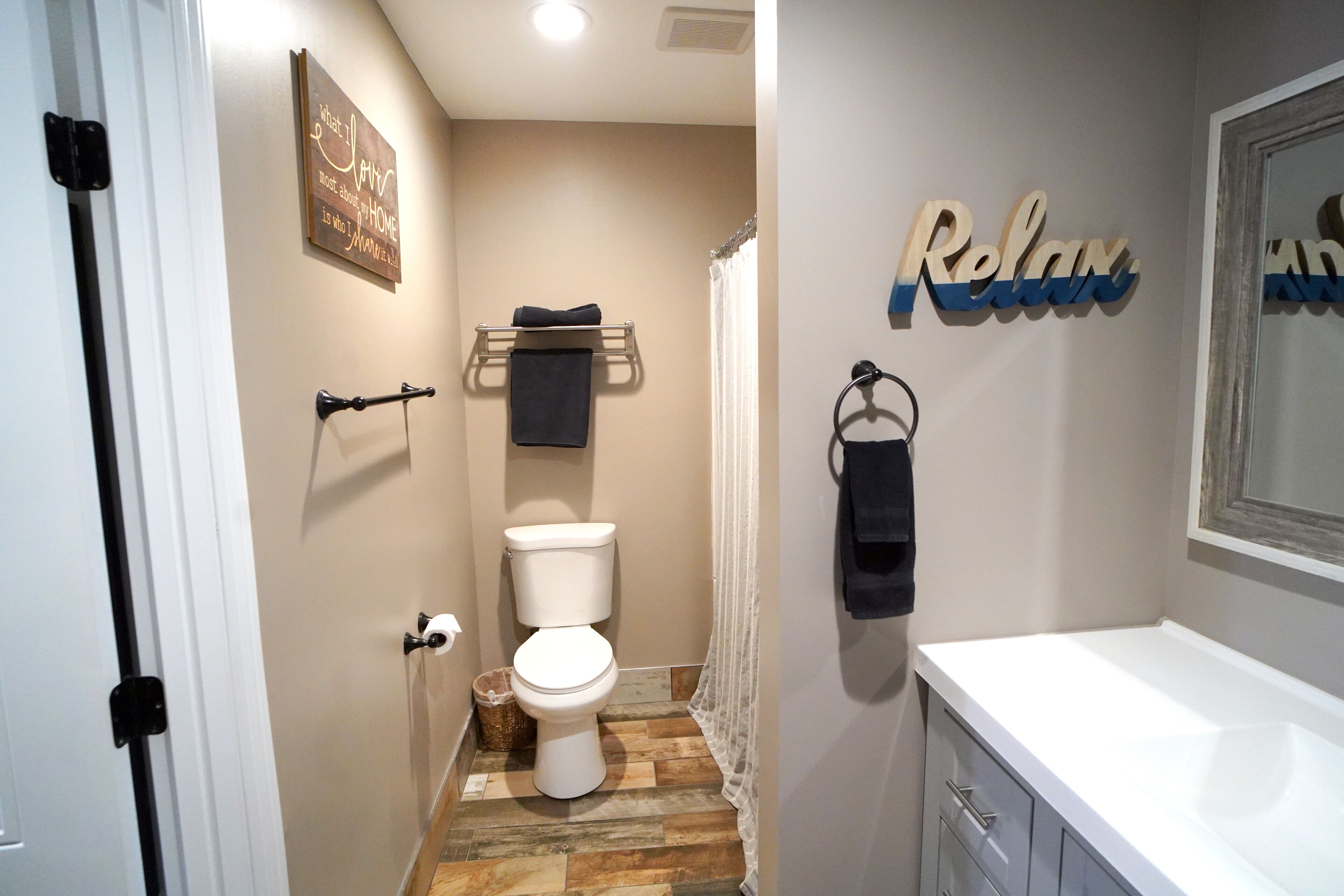 Photo - Anaheim Executive Inn & Suites