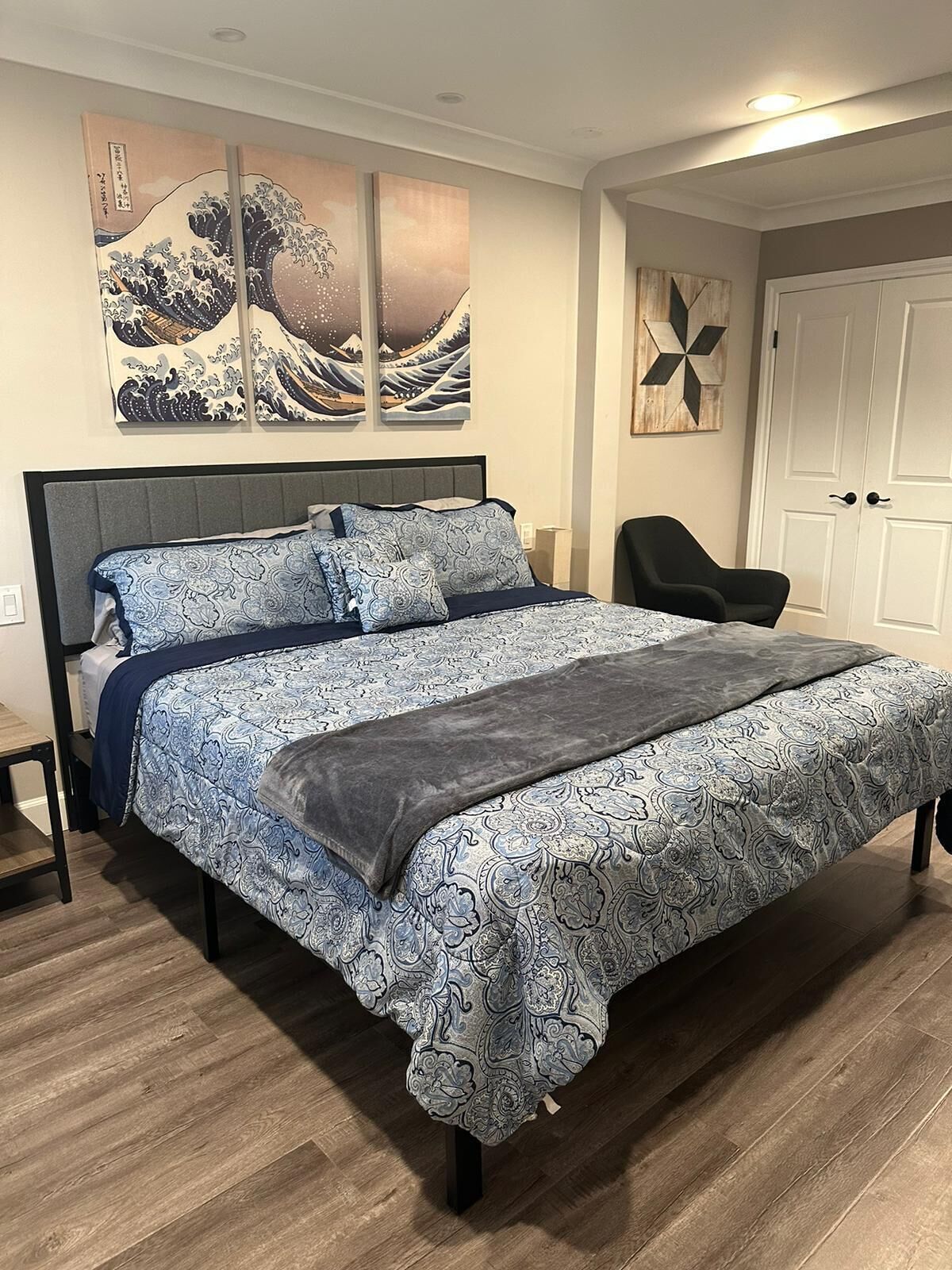 Blackout drapes, iron/ironing board, free WiFi, bed sheets