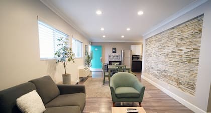 Anaheim Executive Inn & Suites