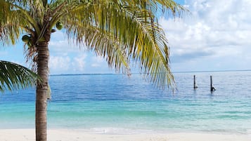Beach nearby, white sand, sun-loungers, beach umbrellas