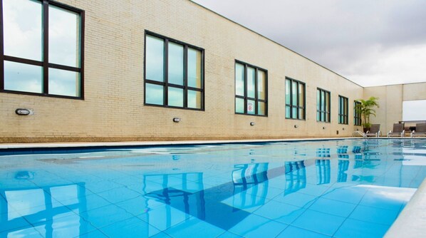 Outdoor pool, pool loungers
