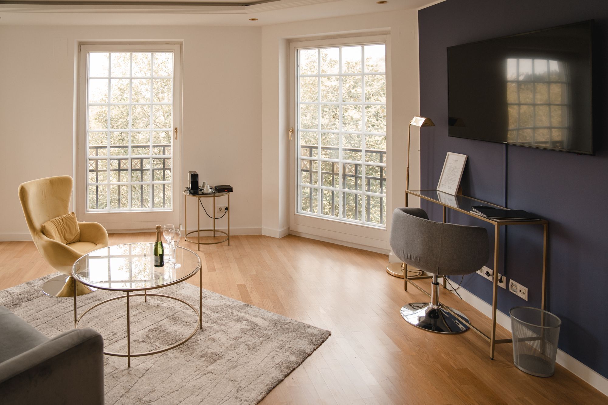 In-room safe, desk, blackout curtains, free WiFi