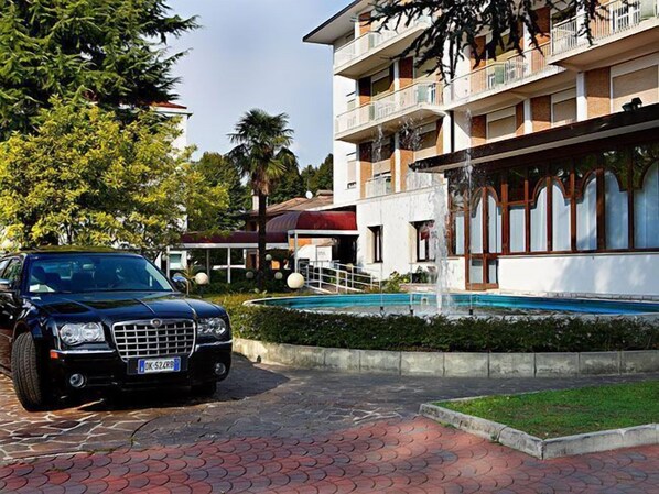 บริเวณภายนอก