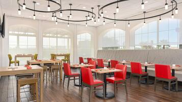 Daily full breakfast (USD 14.95 per person)